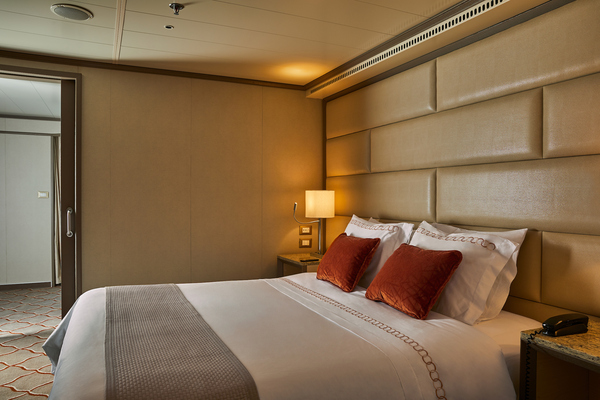 Silversea - Silver Shadow - Silver Suite 4.jpg